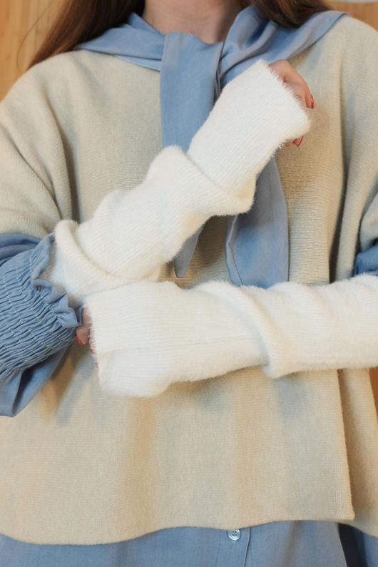 Claudia Fingerless Arm Warmer Gloves Ecru